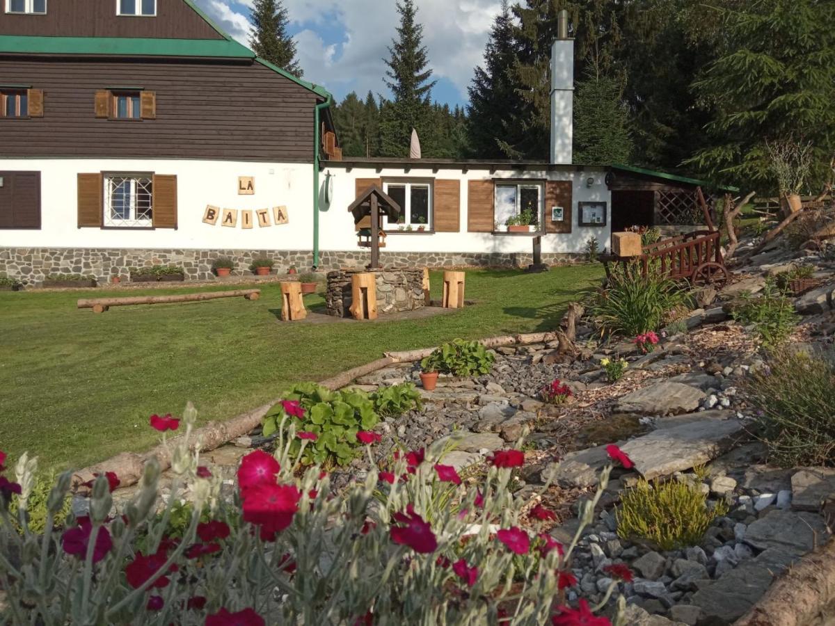 Penzion La Baita Branna Exterior photo