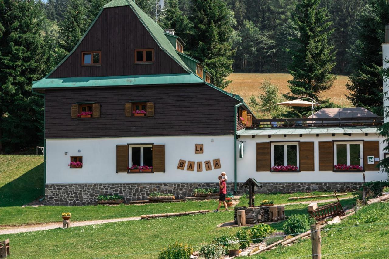 Penzion La Baita Branna Exterior photo